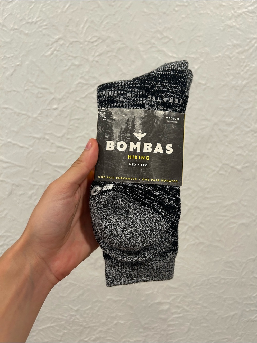 Bombas Men's Hiking Crew Socks in Black and Gray